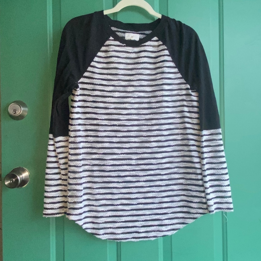 Lou & Grey size small ladies top semi sheer